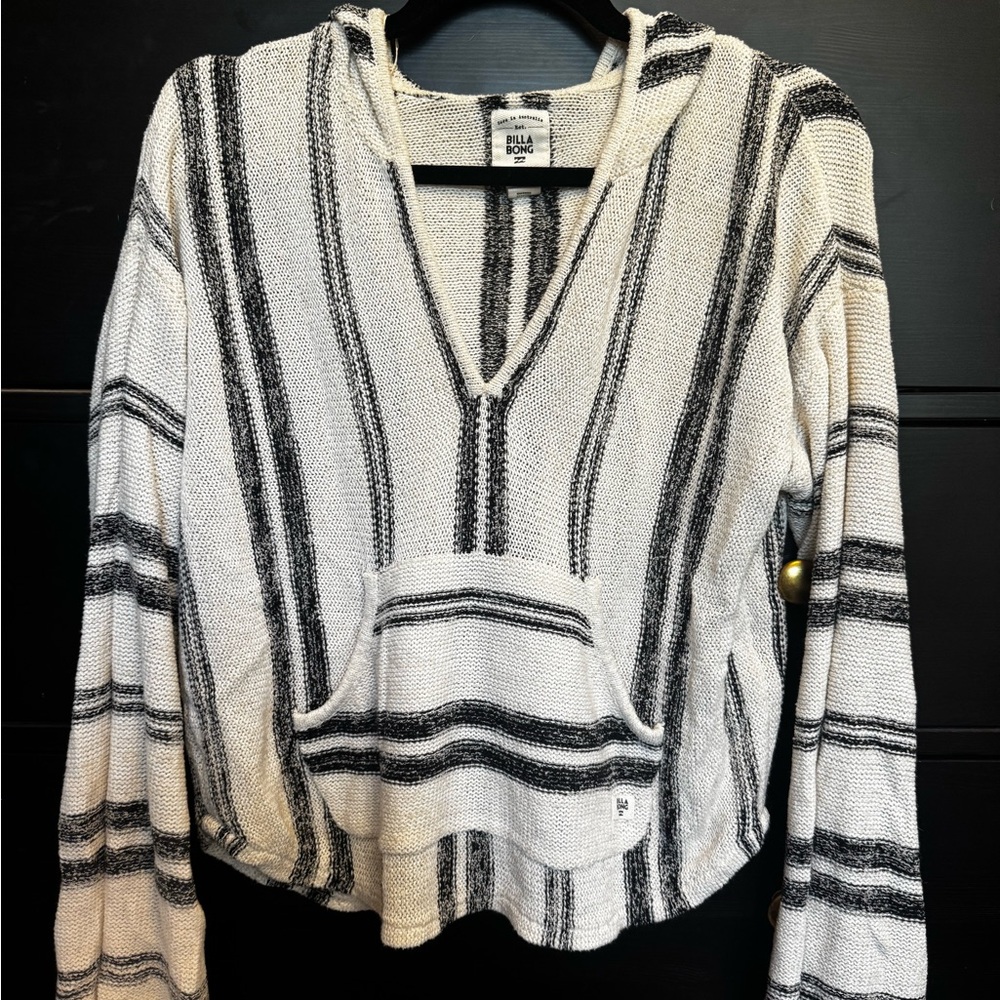 Billabong Black and Cream Knit Sweater